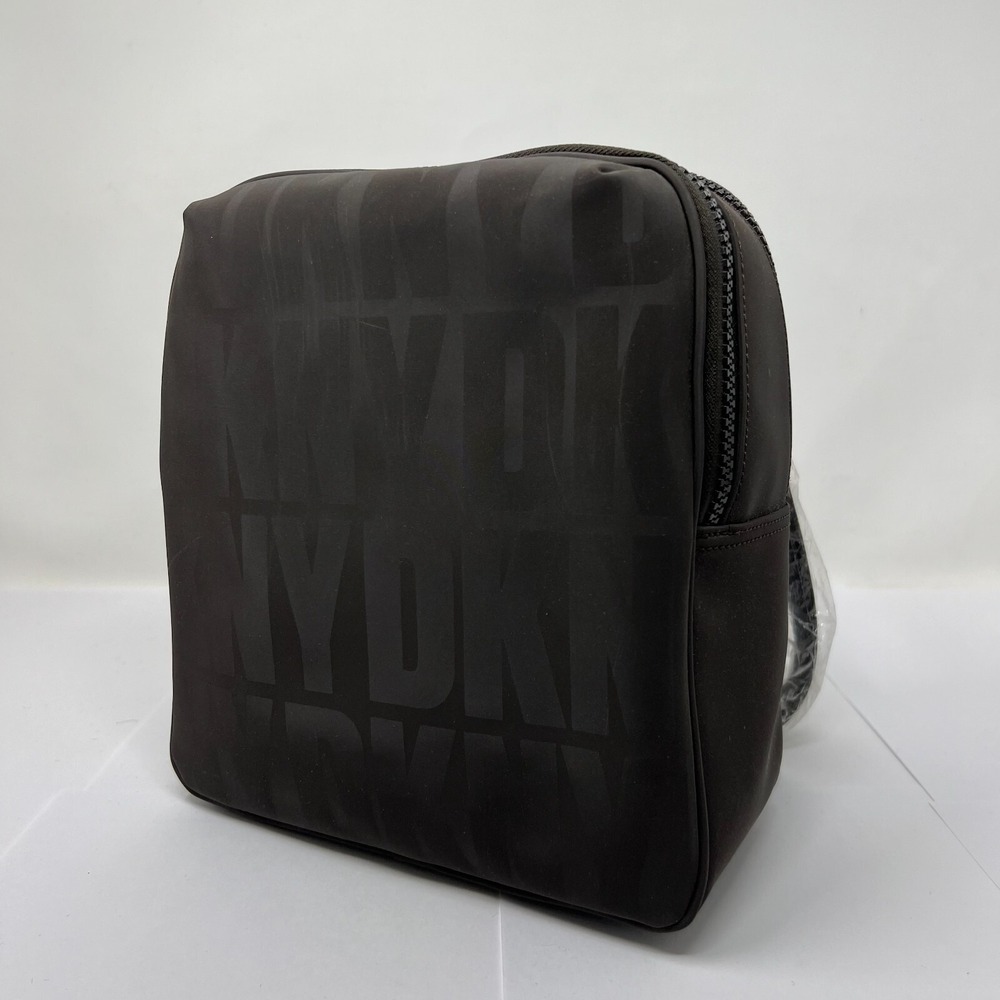 DKNY Women's Medium Backpack Classic Black‎ VTG NWT
